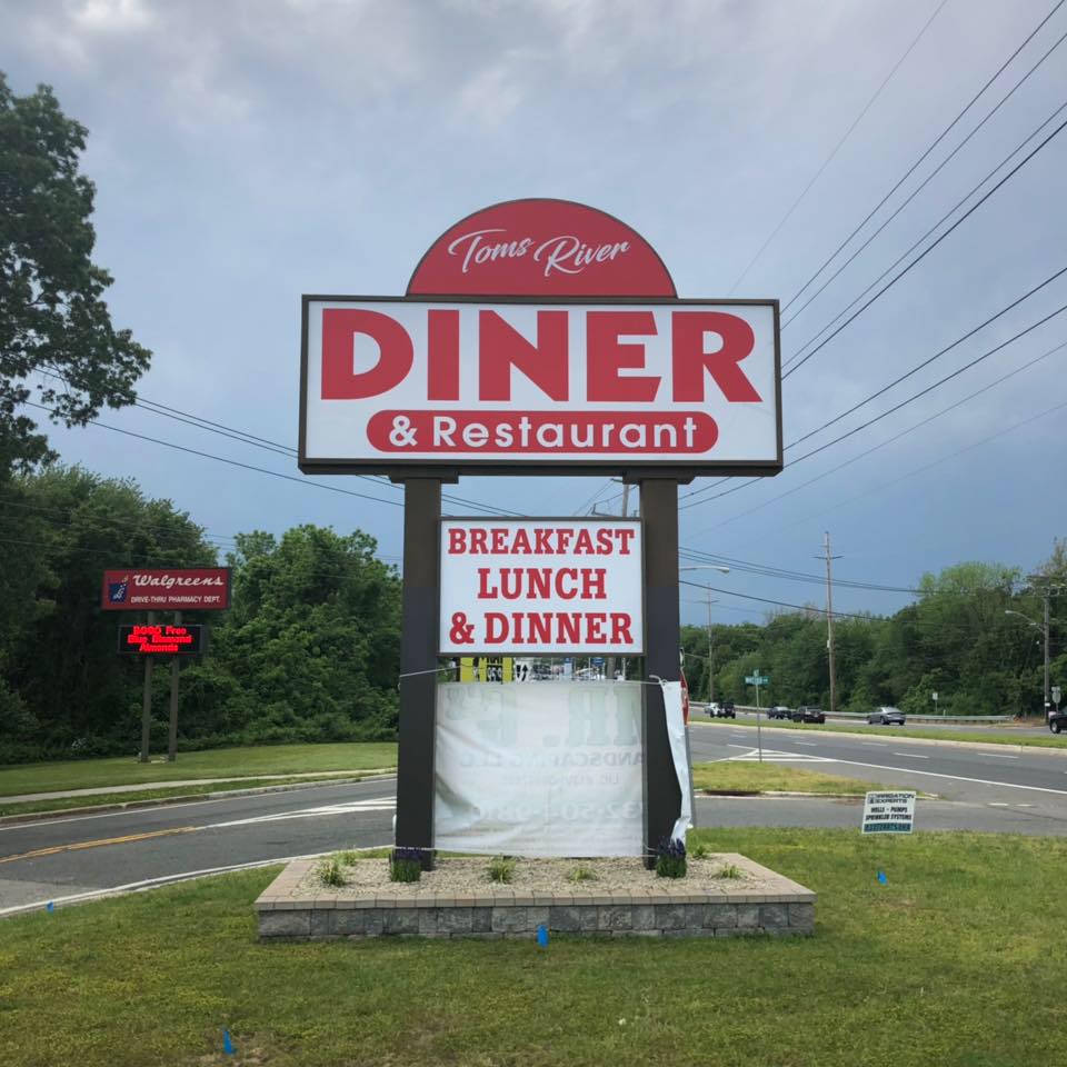 Toms River Diner Signage