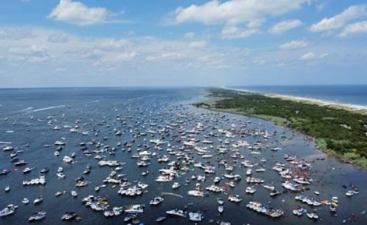 Floats and Boats gathering